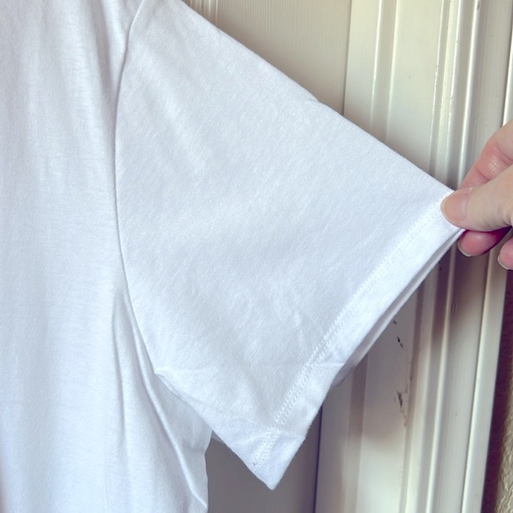 NWT Levi’s Men’s or Women’s 2X white T shirt - Picture 4 of 7